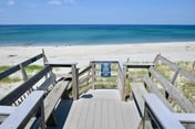 Beach n’ Bunks | Walk to Beach |Old School Cape