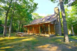 Cape Cabin: A Rustic Getaway