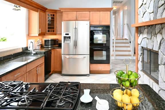 SS Escape | Walk to Beaches | Newly Renovated